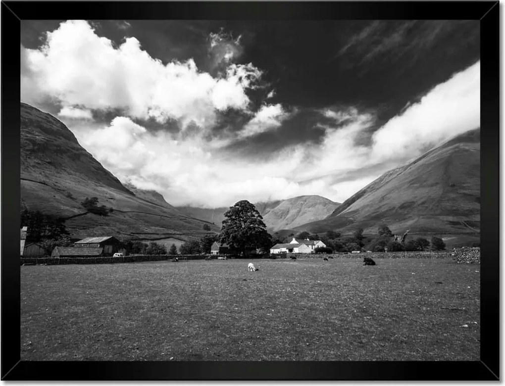 Poszterek keretben 40x30 Bárányok a réten Hegyek