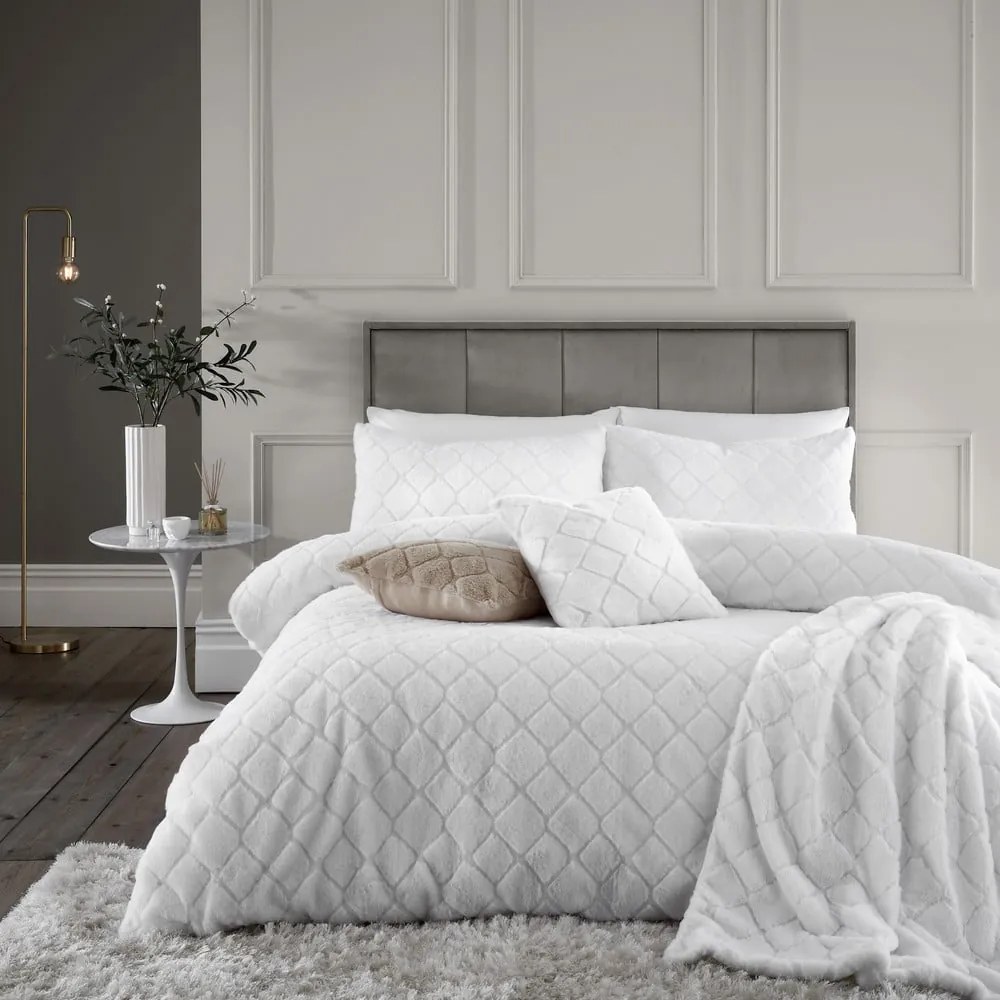 Fehér kétszemélyes-hosszabbított mikroplüss ágyneműhuzat 230x220 cm Cosy Diamond – Catherine Lansfield