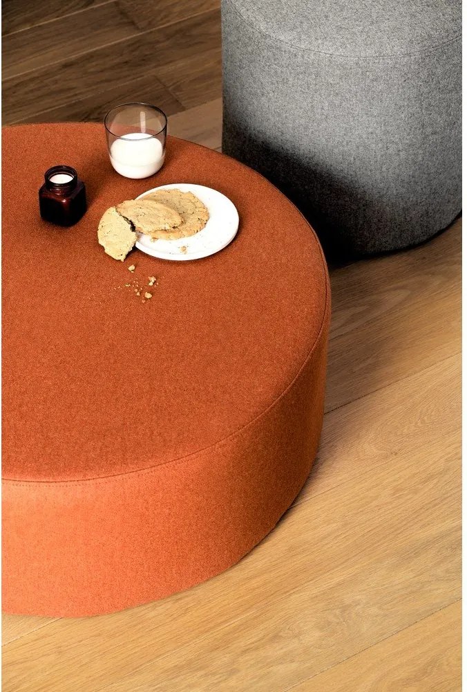 Terrakotta színű gyapjú puff Folk – noo.ma