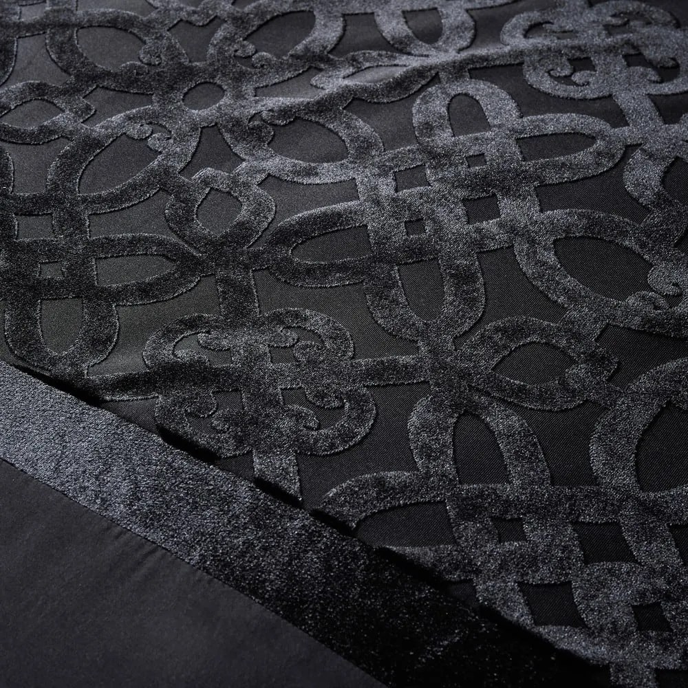 Fekete kétszemélyes bársony ágyneműhuzat 200x200 cm Lattice Cut – Catherine Lansfield