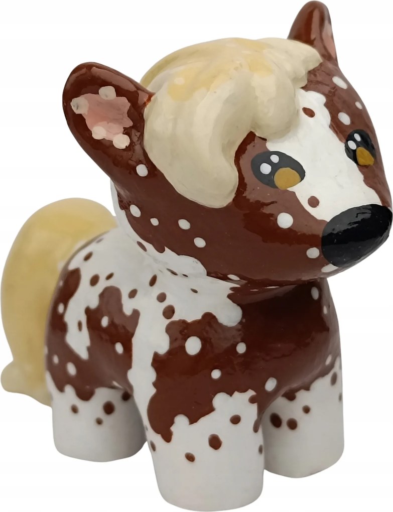 Barna ló figura Kézzel festett kis dekorációs figura