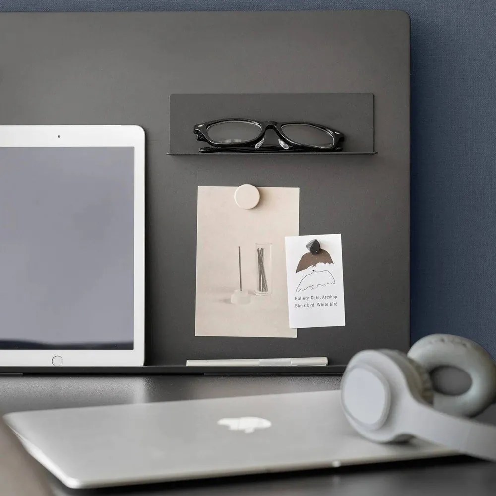 Mágneses üzenőfalra akasztható polc 20x6 cm Tower – YAMAZAKI