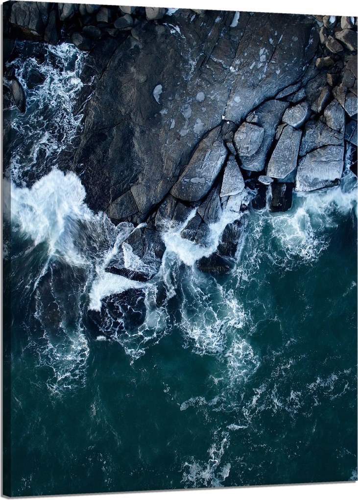 Vászonkép Természet Hullámok Tenger Sziklás Tengerpart Kék víz 50X70