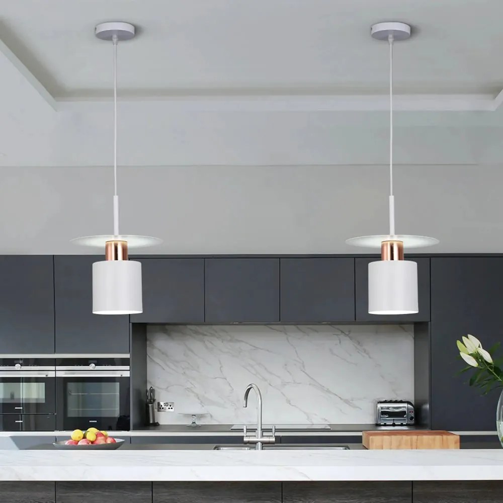 Elegáns lámpa modern designnal fekete