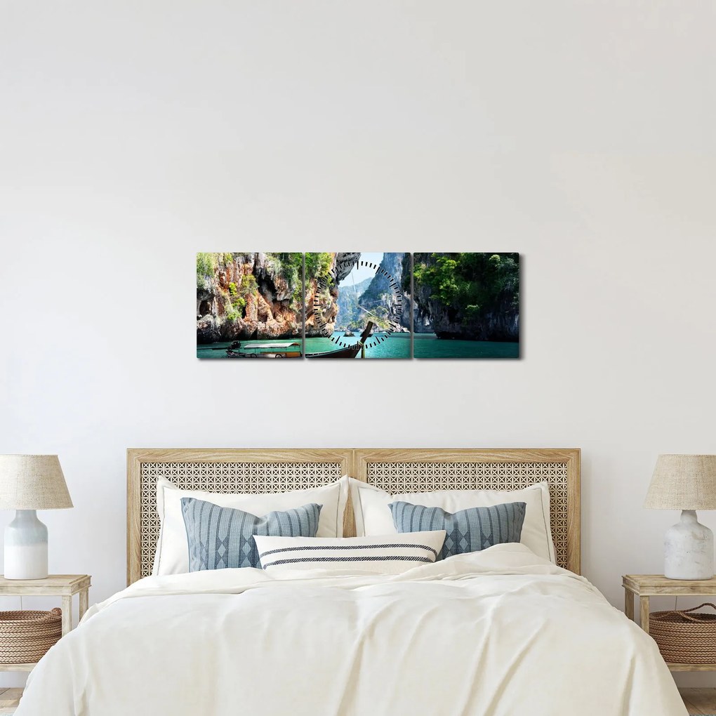 Kép - Víz mediterrán táj csónakkal (órával) (90x30 cm)