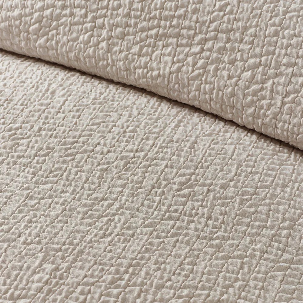 Világosbarna kétszemélyes krepp ágyneműhuzat 200x200 cm Crinkle Seersucker – Catherine Lansfield