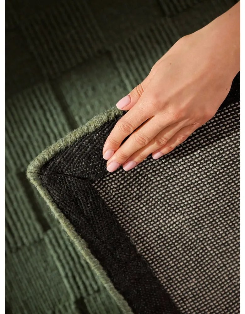 Sötétzöld kézi szövésű gyapjú szőnyeg 120x170 cm Scala – Villeroy&amp;Boch