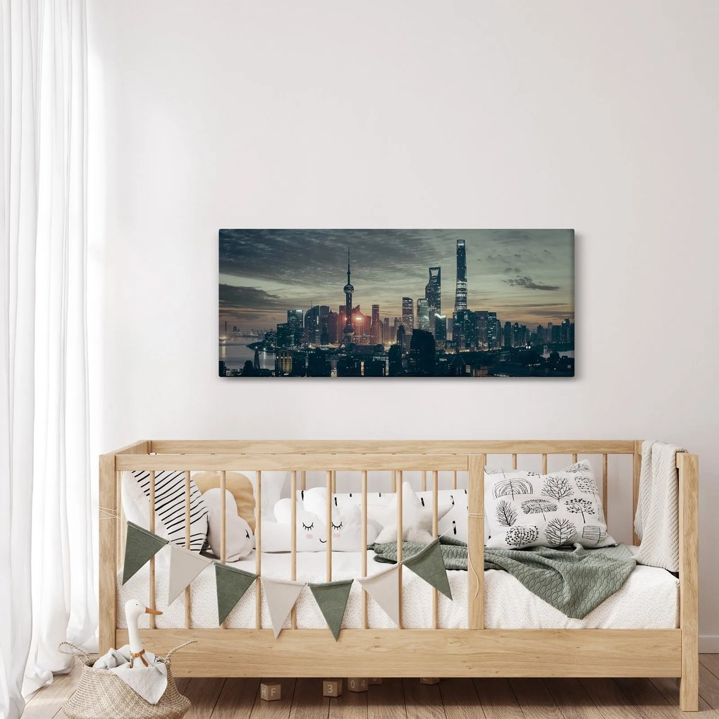 Város képe alkonyatkor (120x50 cm)