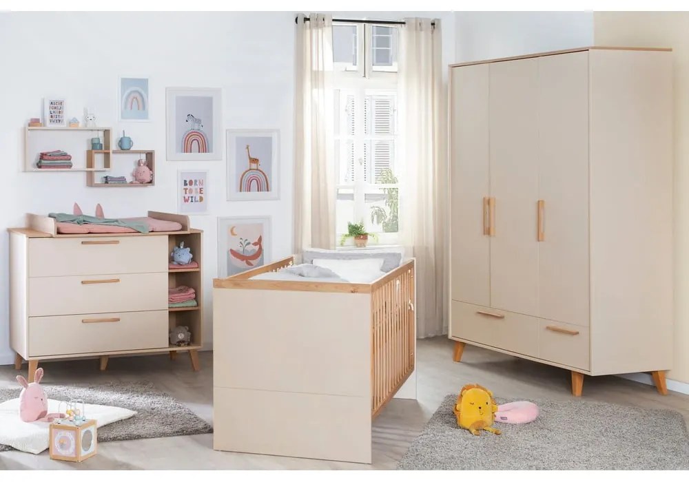 Krémszínű-natúr színű gyerek ruhásszekrény tölgyfa dekorral 138x200x55 cm Jil – Roba