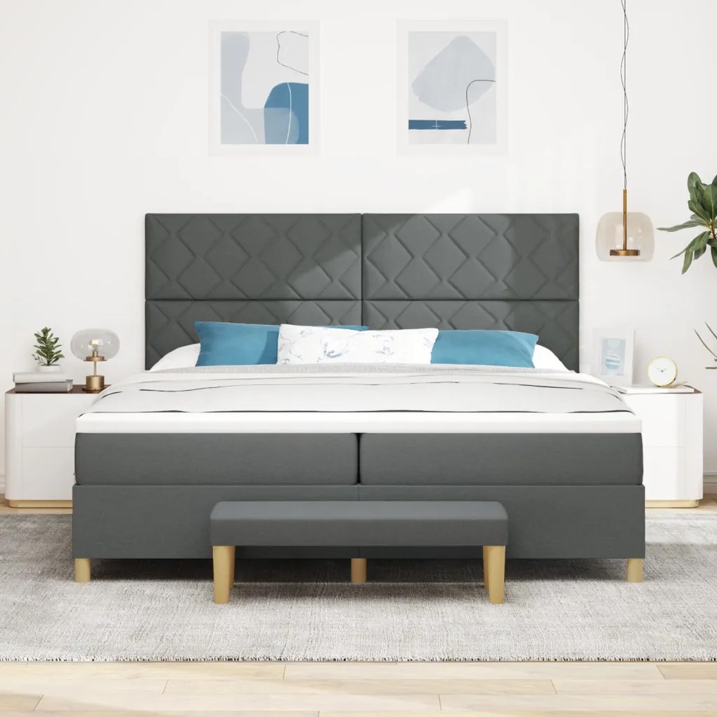 Boxspring ágy matraccal és paddal Sötétszürke 200x200 cm Szövet