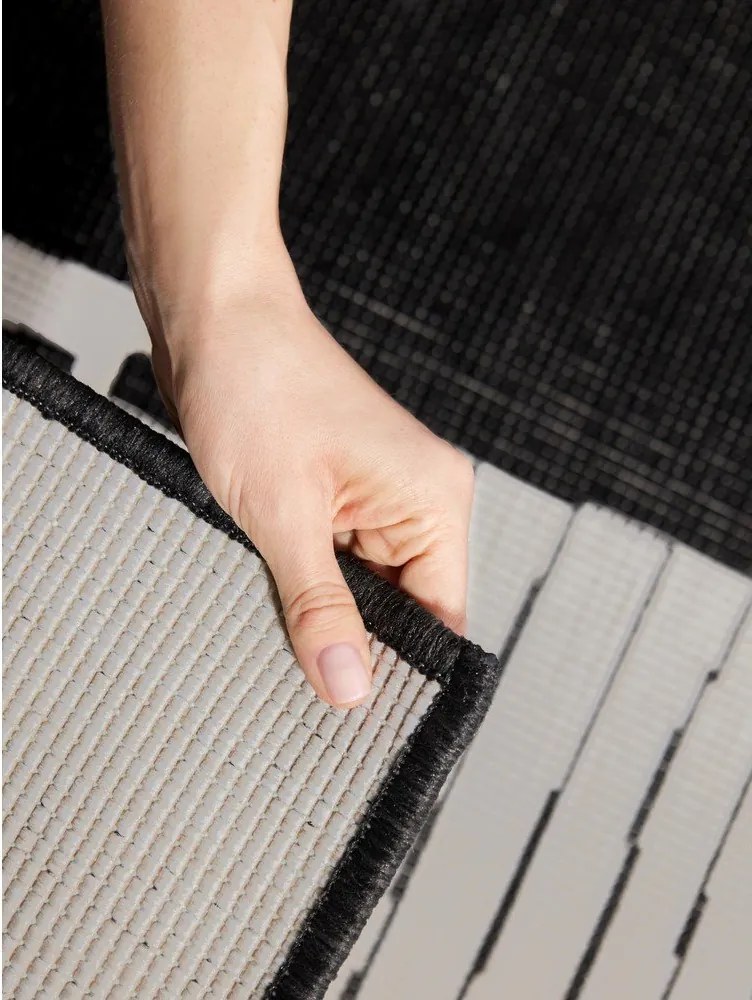 Fekete-krémszínű kültéri-beltéri szőnyeg 120x170 cm Haringey Acacia – Ted Baker