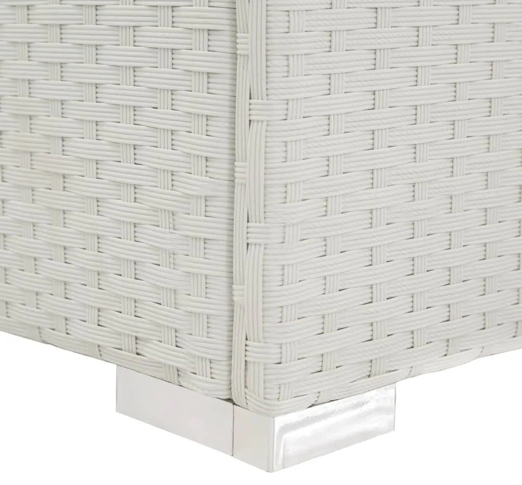 Fehér polyrattan napozóágy fekete párnával