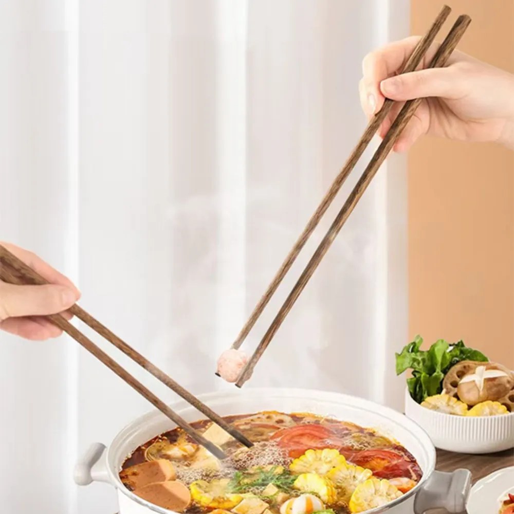 Wok serpenyő konyhai kiegészítőkkel