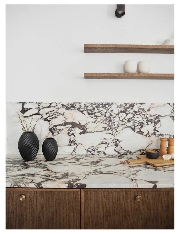 River fekete porcelán váza, magasság 26 cm - Morsø