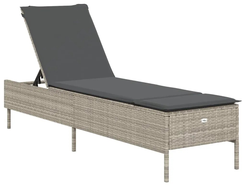 Világosszürke polyrattan napozóágy párnával