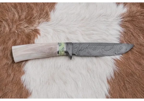 Exkluzív damaszkuszi kés 13 cm szerpentinit/rénszarvas agancs