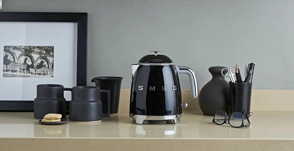 SMEG 50's Retro Style rychlovarná konvice 0,8l černá - Smeg