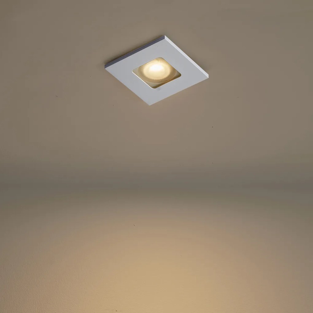 6 darabos modern, süllyesztett, négyszögletes, fehér színű IP44-es spotlámpa szett - Qure