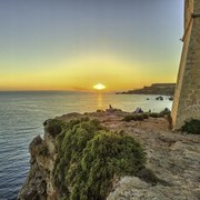 Poszter 50x50cm Ghajn Tuffieha Tower és Golden Bay, Assaf Frank