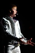 Fotográfia Justin Bieber performing at the NIA