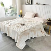 Krémszínű mikroplüss ágytakaró 150x200 cm Victory – My House