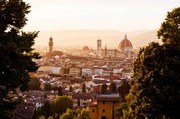 Fotográfia Elevated view over the city of Florence at sunset, Gary Yeowell