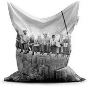 Classic babzsák ácsok az acélgerendán, szürke