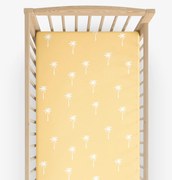 Goldea gyermek körgumis pamut lepedő kiságyba - pálmák sárga alapon 60 x 120 cm