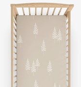 Goldea gyermek körgumis pamut lepedő kiságyba - északi fenyők 60 x 120 cm