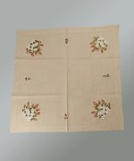 Hímzett terítőkocka százszorszép 85x85 cm TiaHome