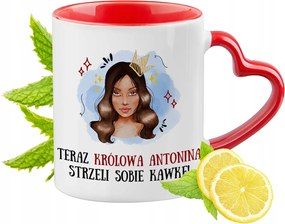 Antonina számára Piros bögre szív alakú füllel ajándékba