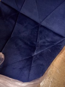 AKCIÓ Kék bársony étkezőszék LIBRA fekete lábakkal II. osztály