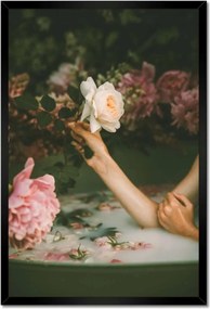 Poszterek keretben 40x60 Tejfürdő Csaj