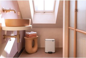 Fehér acél pedálos szemetes 12 l Bo – Brabantia