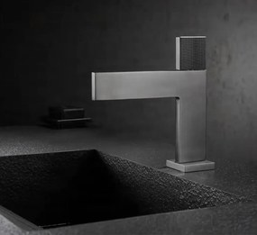 Álló fürdőszobai csaptelep ELITE EDITION BS1420 vízeséses kifolyóval, sárgaréz testtel, többféle színben — Króm