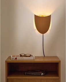 Terrakotta színű konnektorhoz csatlakoztatható fali lámpa Nibla – Kave Home