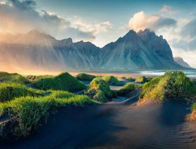 Művészeti fotózás Black sand dunes on the Stokksnes headland, Andrew_Mayovskyy, (40 x 30 cm)
