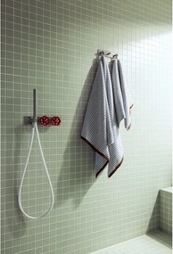 Barna-krémszínű frottír pamut fürdőlepedő 70x140 cm Gobo – noo.ma