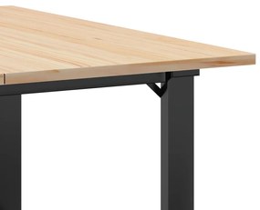 tömör fenyőfa és öntöttvas dohányzóasztal O-vázzal 80x80x45 cm