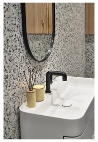 Illatos gyertya, égési idő 30 ó Iris Cucumber Blossom – Villa Collection