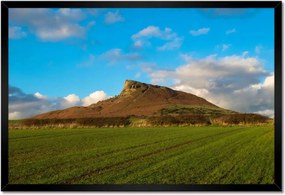 Poszterek keretben 60x40 Hegy a mező mögött