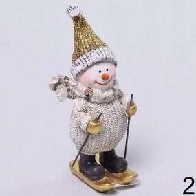 Hóember szobor sílécen