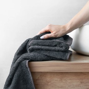 Goldea bambuszszálas törölköző és fürdőlepedő - antracitszínű 70 x 140 cm