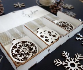 Karácsonyi díszek fából, a készlet 18 darabot tartalmaz PROFF