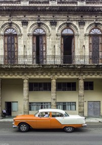 Poszter 21x29,7cm Antik autó a Havanna utcában, Assaf Frank