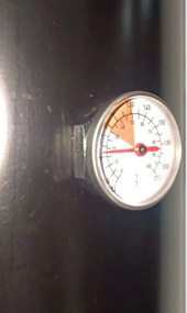 Hawaj Kerti szolár zuhany Uno 38 l nagyméretű zuhanyrózsával fekete