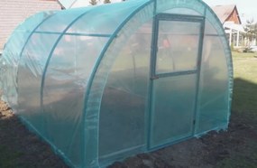 Alagút kerti fólia UV4 melegített zsinórral méret 8m x 6,30mb