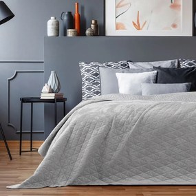 Világosszürke bársony steppelt ágytakaró 220x240 cm Laila – Restilo