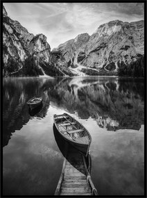 Poszter 21x30 tó táj hegyek tükröződés csónak