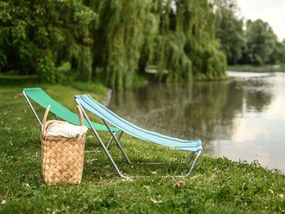 Összecsukható tengerparti napozóágy SAND, zöld csíkos